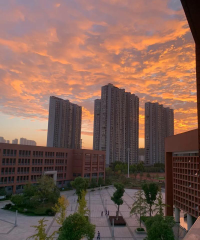 十堰高级职业学校户外活动场地